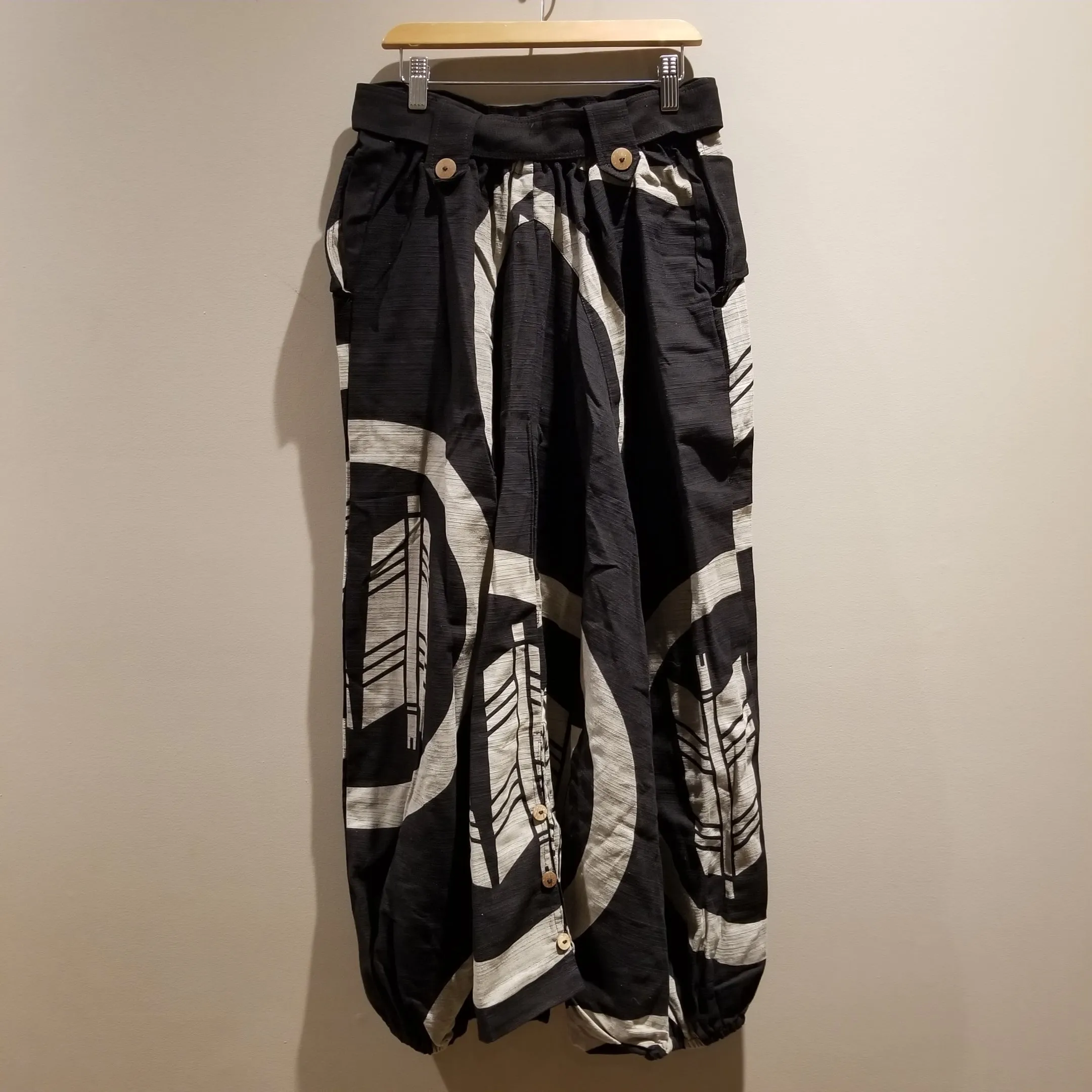 Arrow Crests Karate Baggy Poncho Harem Pants