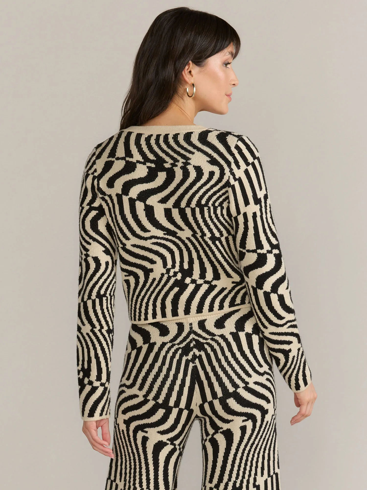 Gilli Abstract Zebra Print Cropped Cardigan - Brands We Love