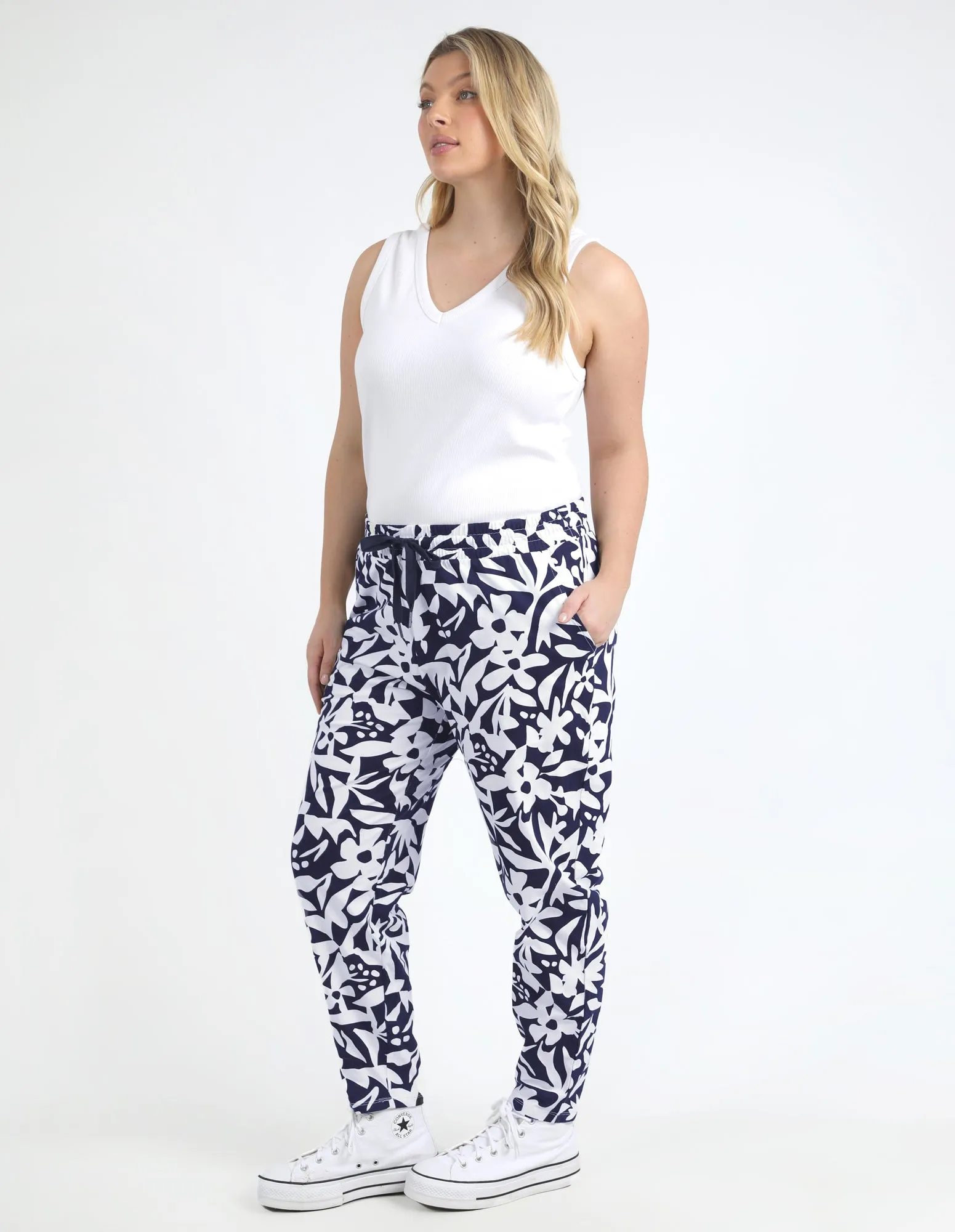 Stencil Floral Pant Naval Blue Floral